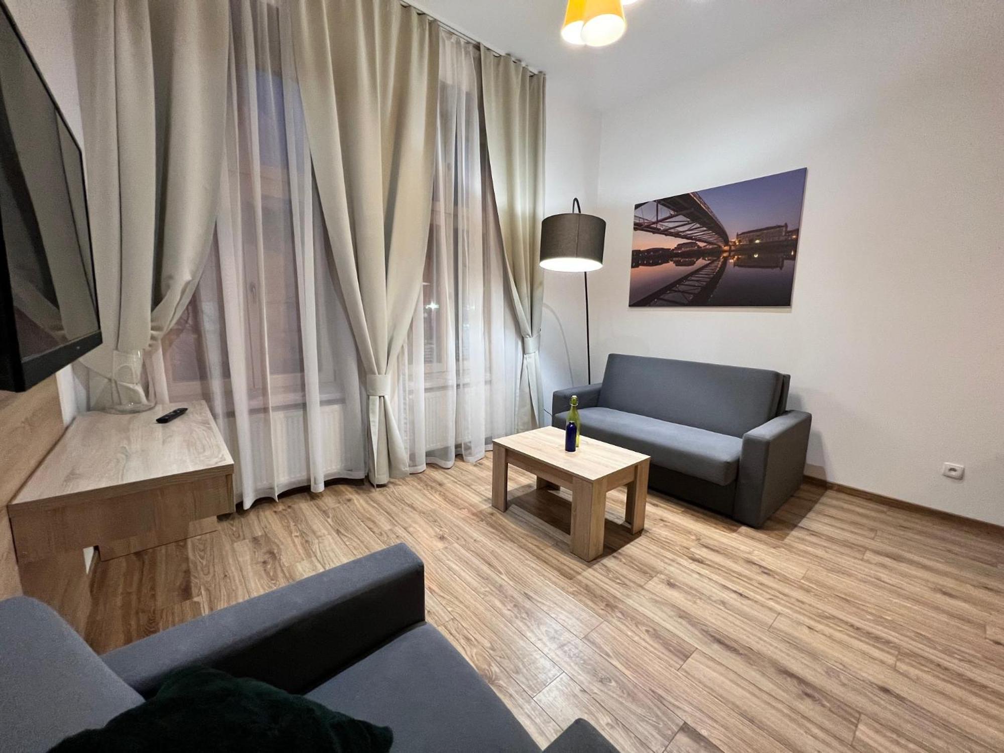 One-Bedroom Apartment Bosacka Street