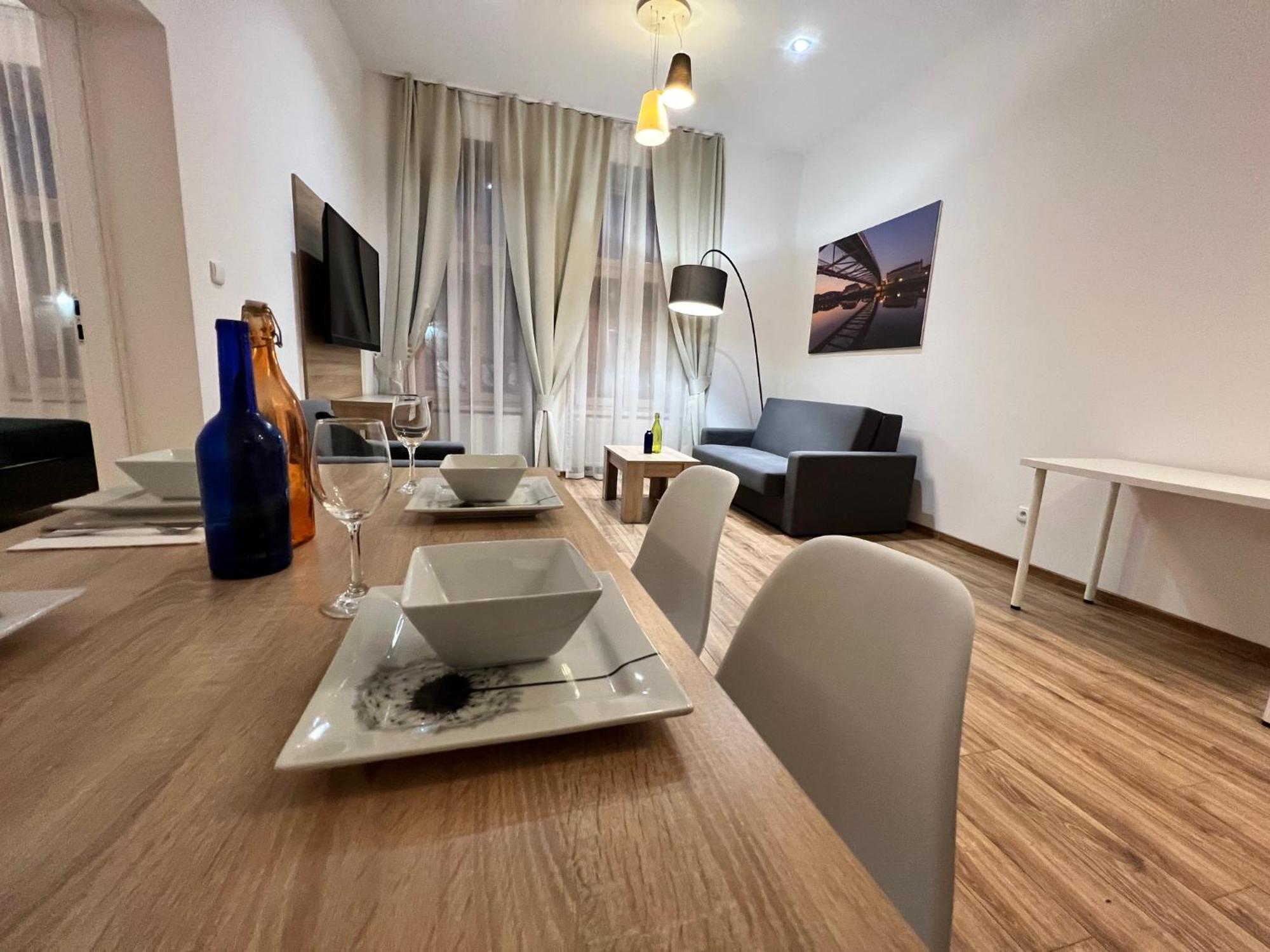 One-Bedroom Apartment Bosacka Street