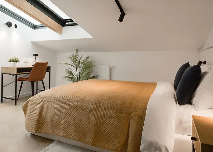 Metropolis Design Apartments